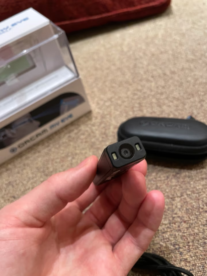 Čtecí zařízení OrCam MyEye 2.0 pro slabozraké a nevidomé - 2