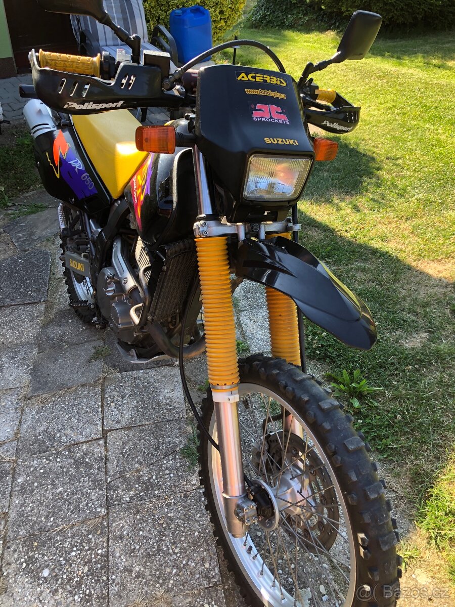 SUZUKI DR 650 SE