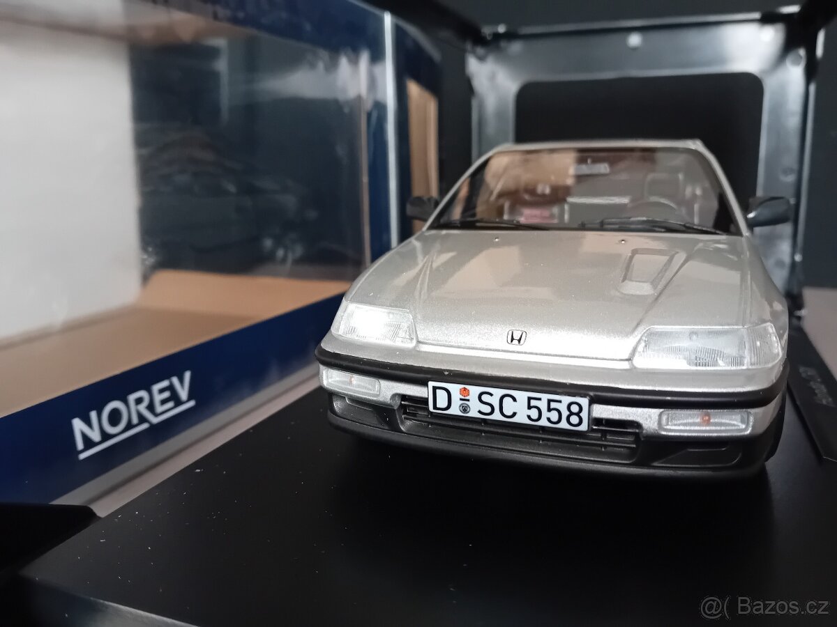 Honda CRX 1990 a Volvo 1800 S 1969 ltd.1/500 1:18 Norev - 2