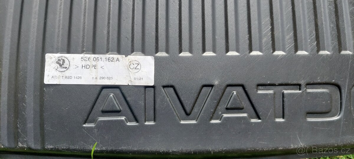 Škoda Octavia 4, plastová vana do kufru - 2