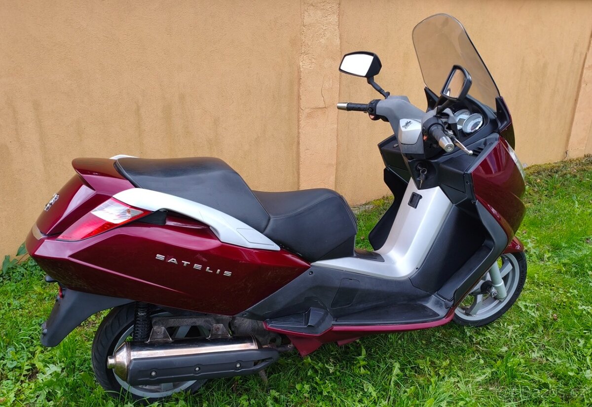 Peugeot satelis 125 r.v. 2008, najeto 20500 km - 2