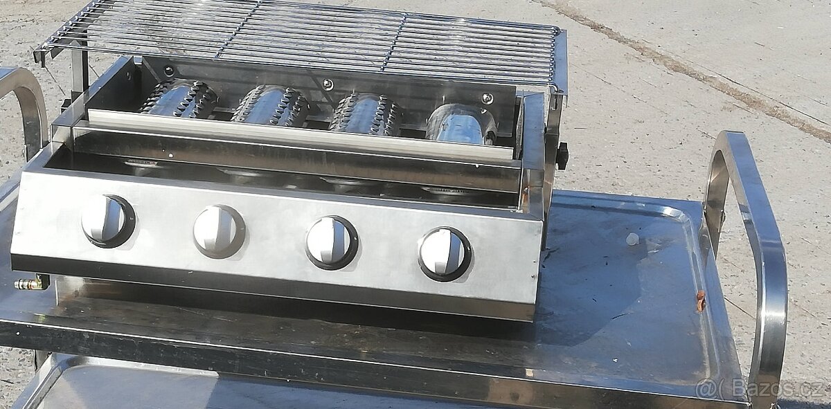 Plynový gril se čtyřmi hořáky gastro - 2