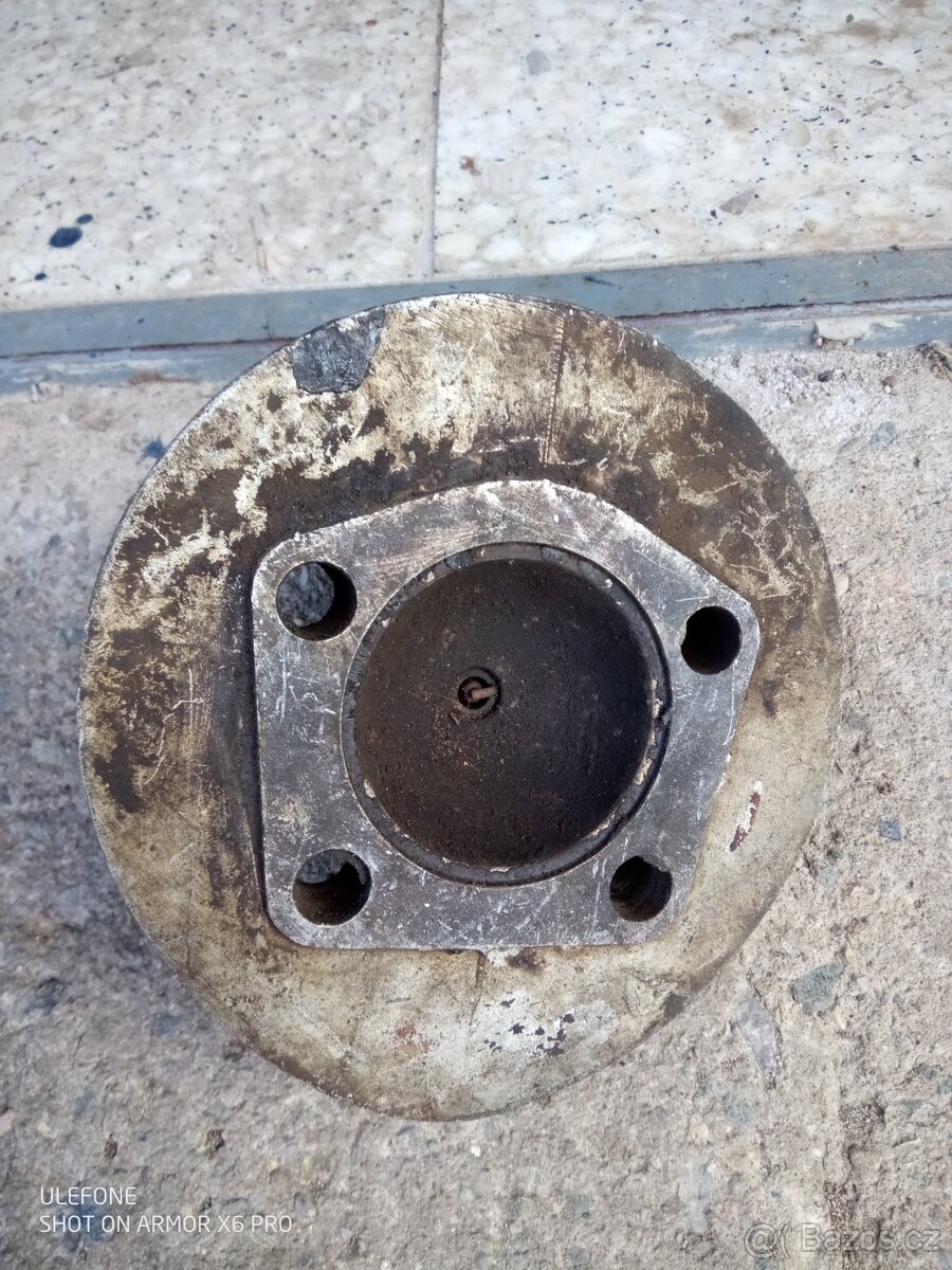 Hlava Jawa pérák 250 - 2