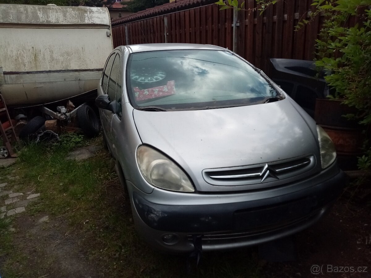 Citroen xsara Picasso 2.0Hdi na náhr.díly - 2