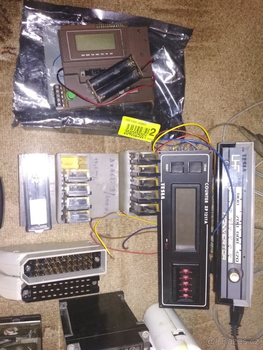 el. přístroje_mikrofon, sluchátka, měřák... - 2