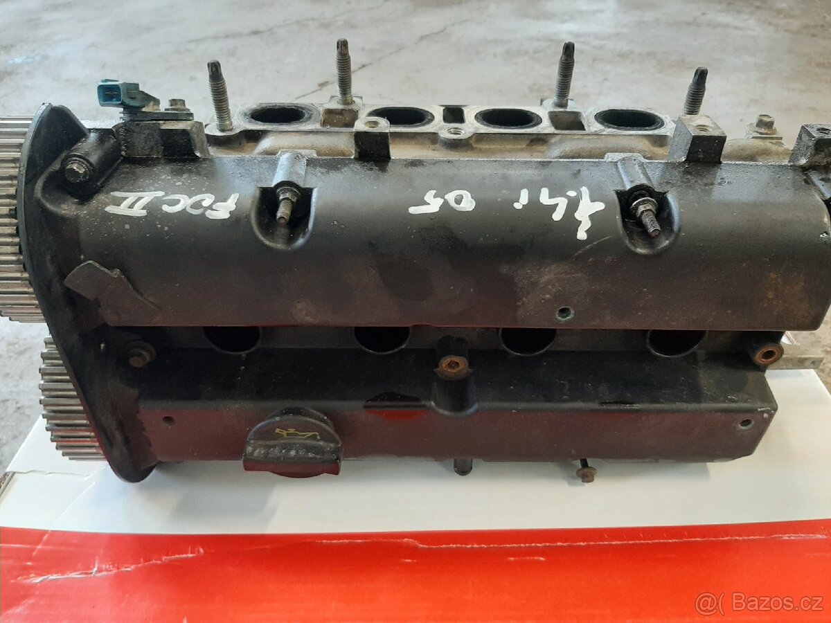 Ford focus 1.4i hlava motoru - 2