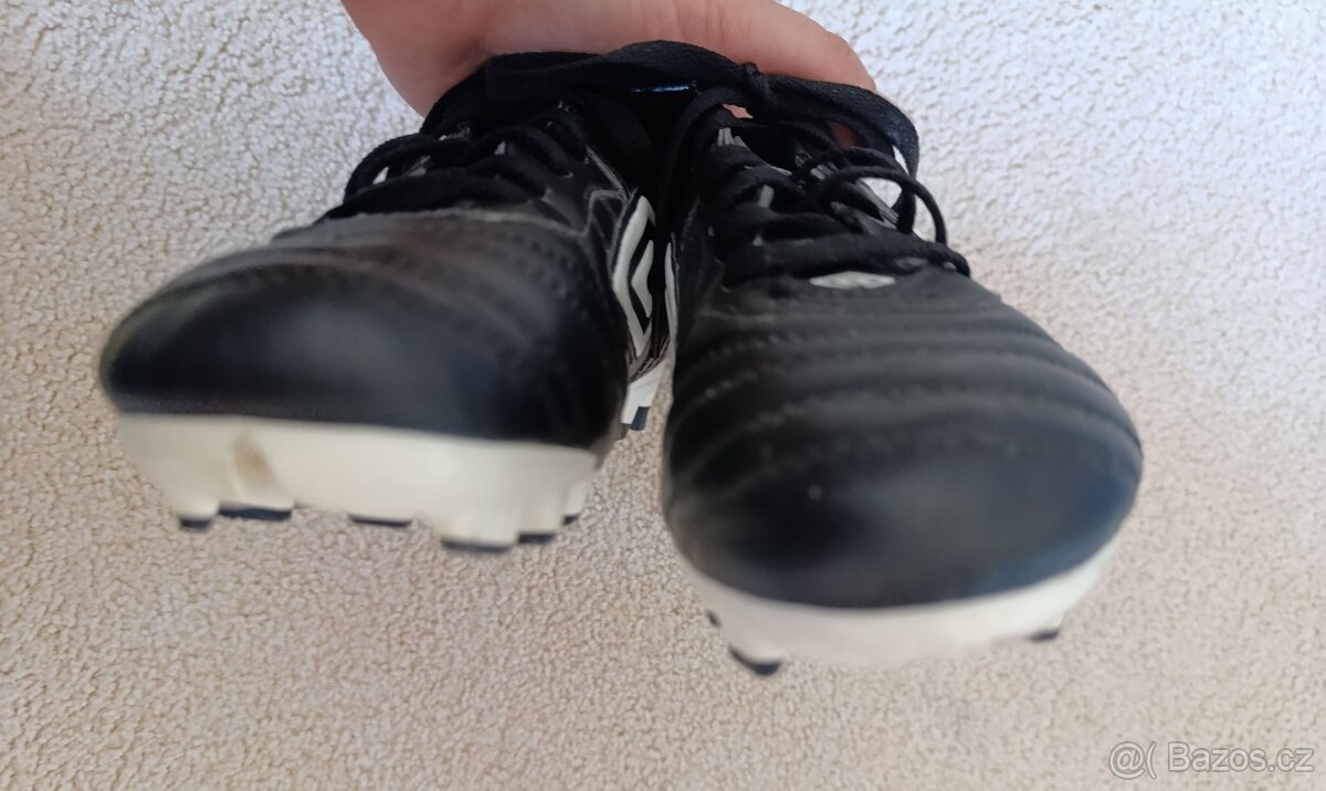 Kopačky Umbro vel. 39/40 - 2