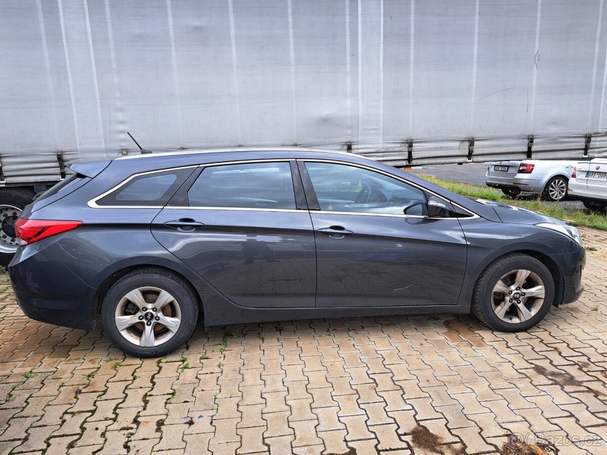 I40 Na splátky bez registru - 2