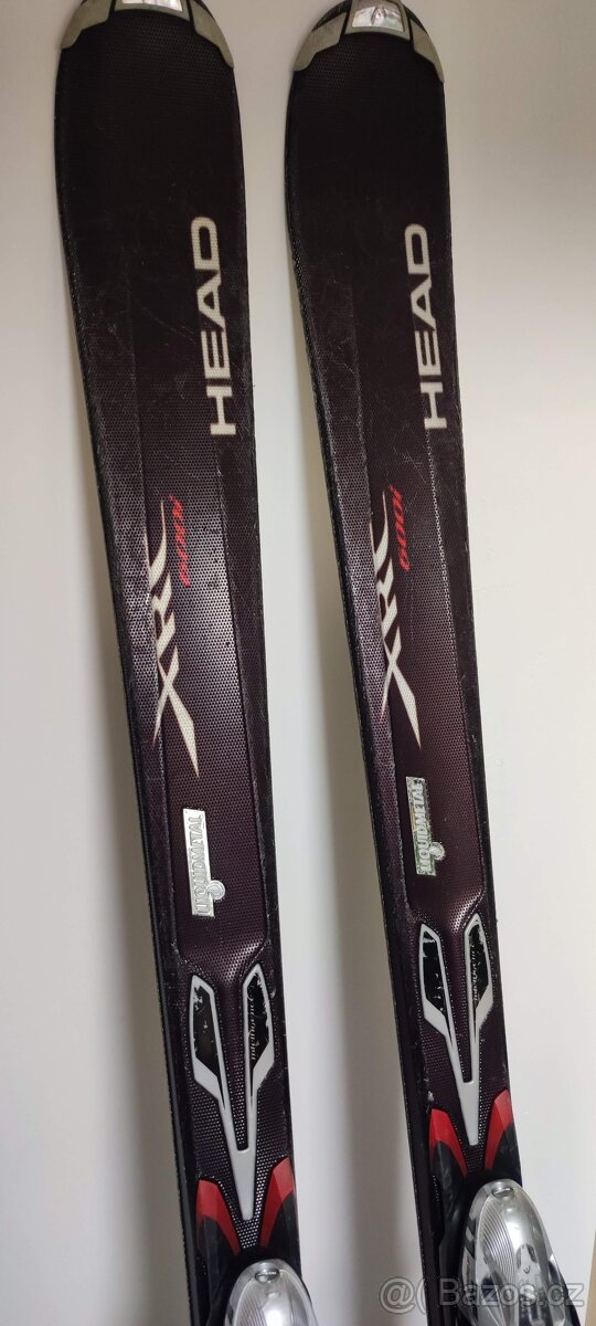 Prodám lyže + 2x pánské lyžáky - 2