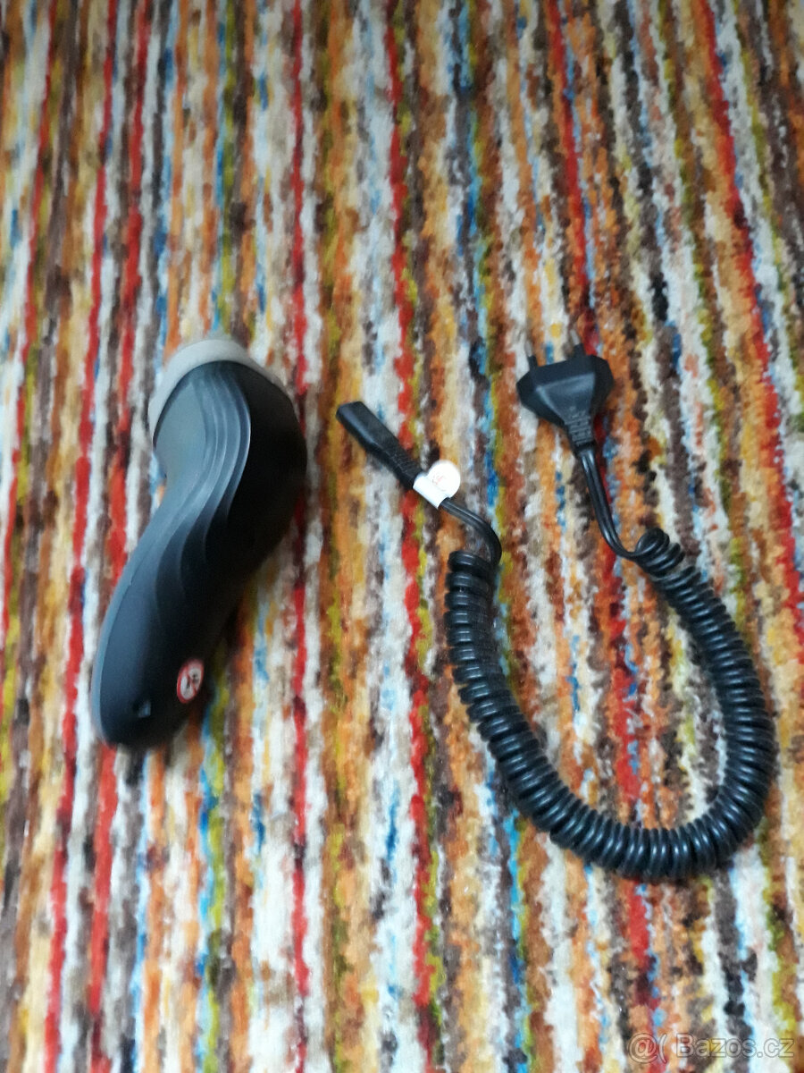 Holící strojek Philips - 3 hlavy - 2