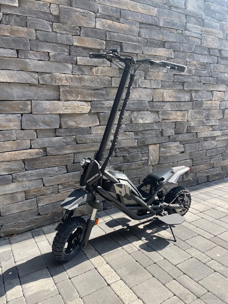 Elektrická koloběžka Acer Predator Extreme - 2
