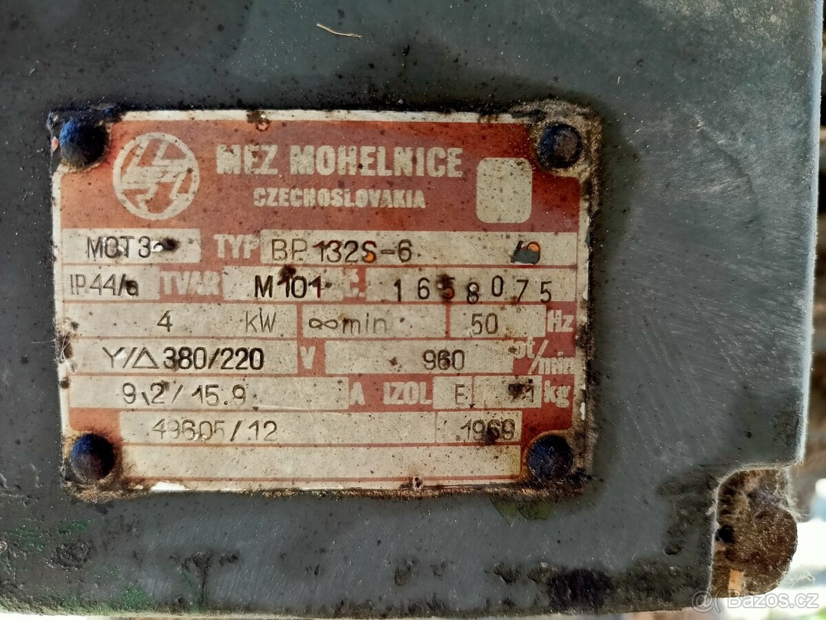 Cirkulárka na řezání dřeva 4 kW - 2