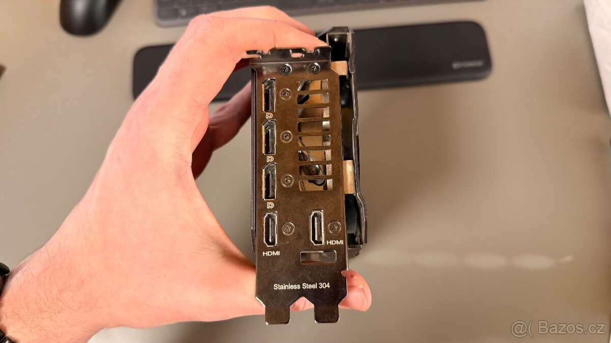 ASUS TUF GeForce RTX 3090 GAMING O24G - 2