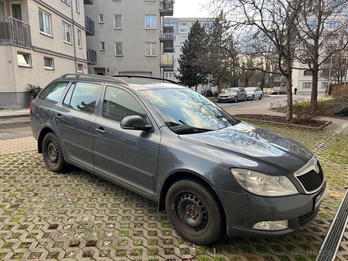 škoda octavia 2 Combi 1.6 MPI - 2