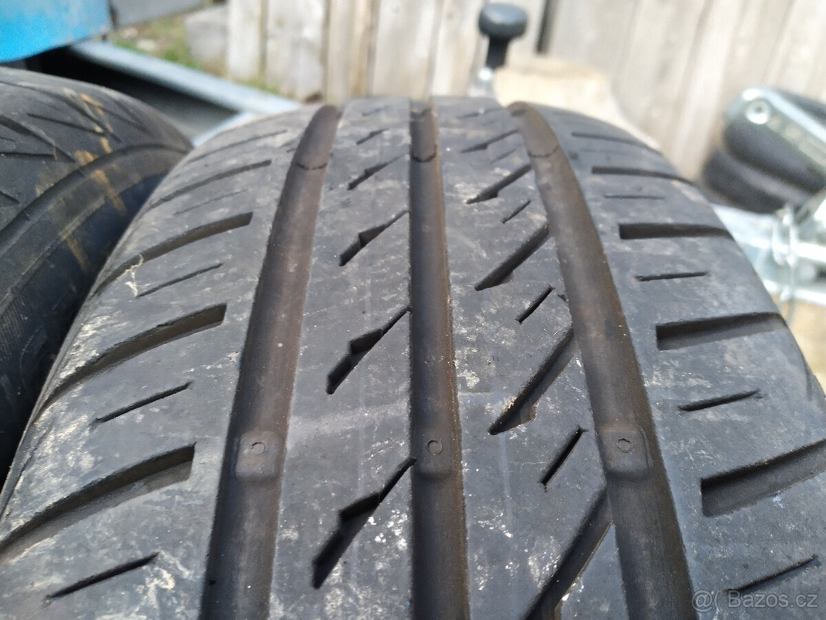 Letni pneu 185/65R15 - 2