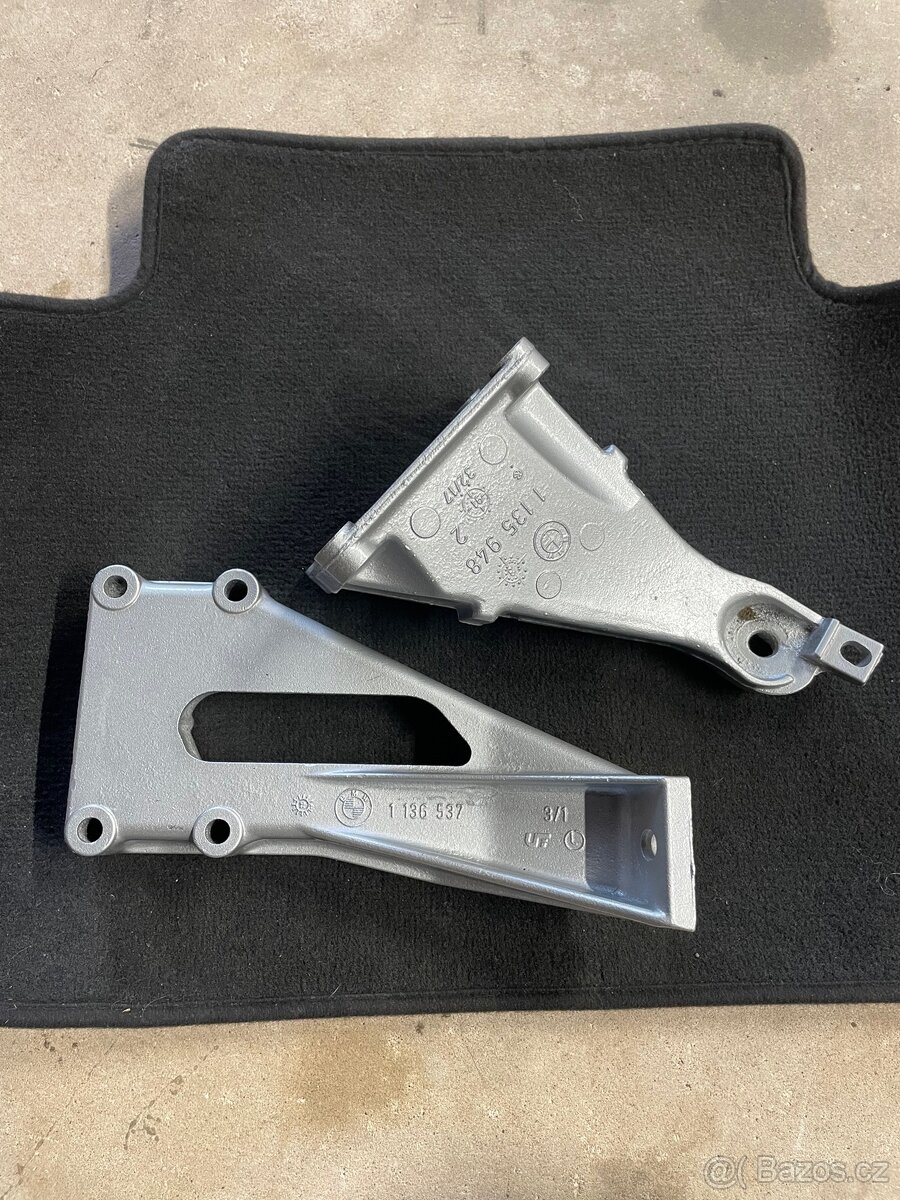 Držáky motoru e34 - 2