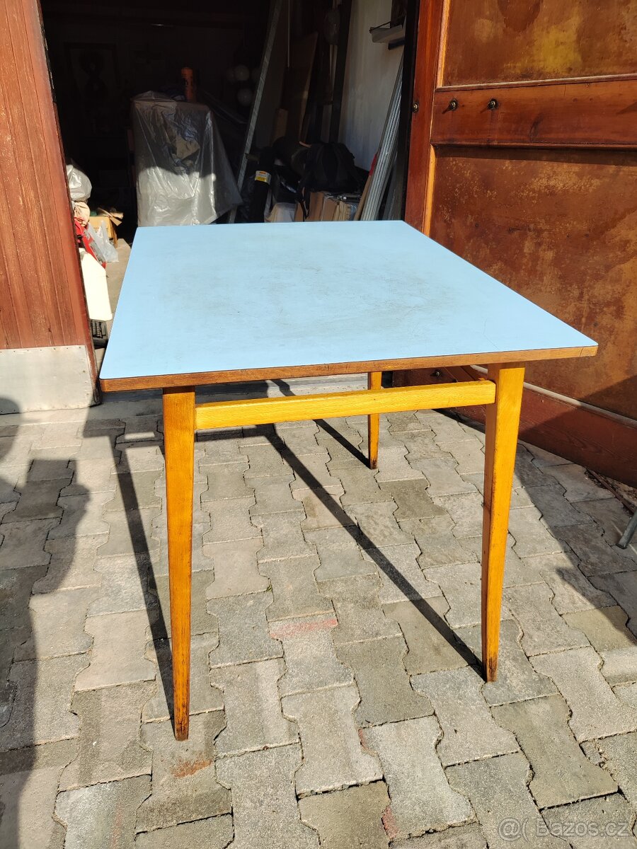 Retro stůl umakart - 2
