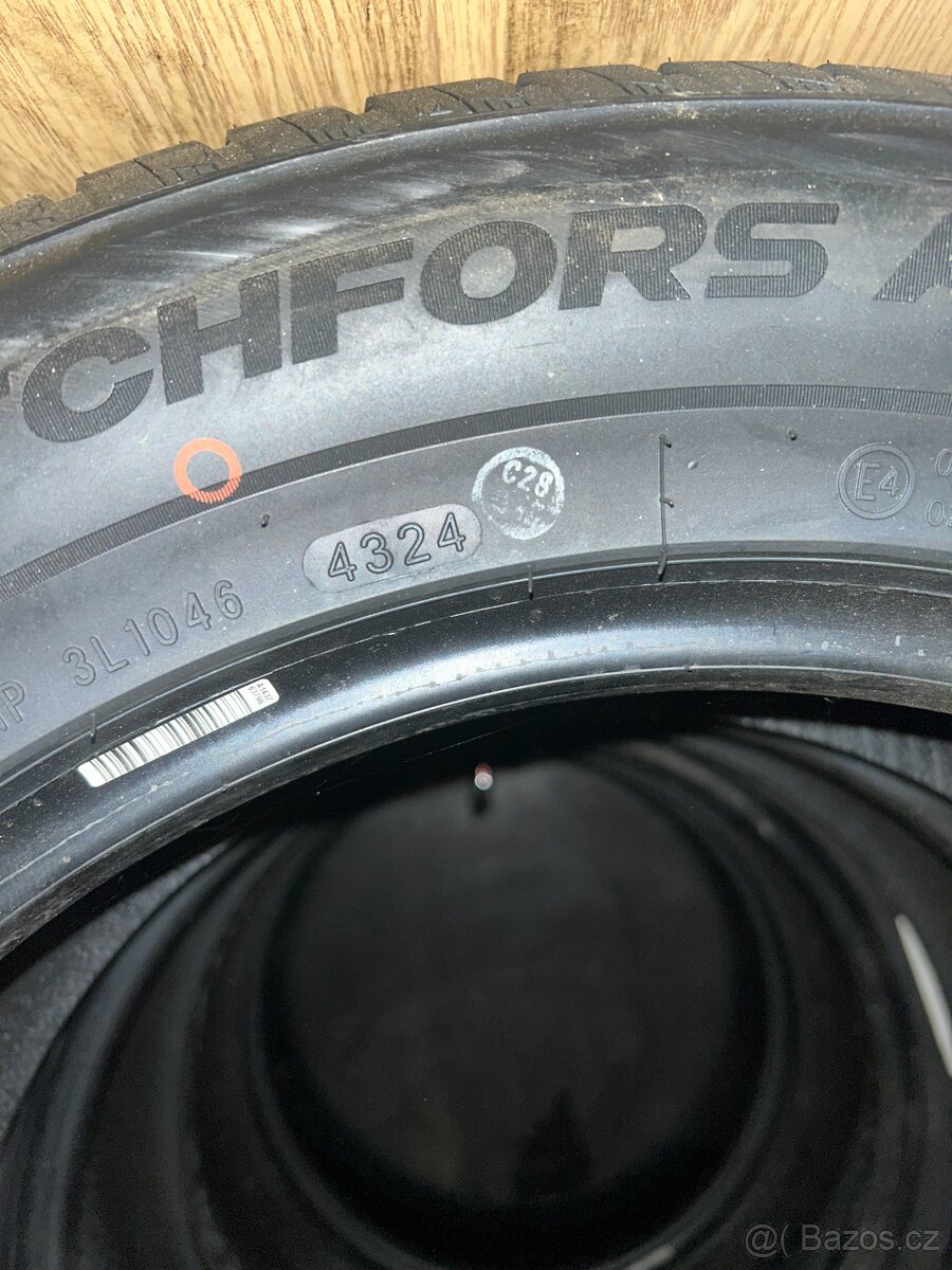 235/55R17 Windforce - 2