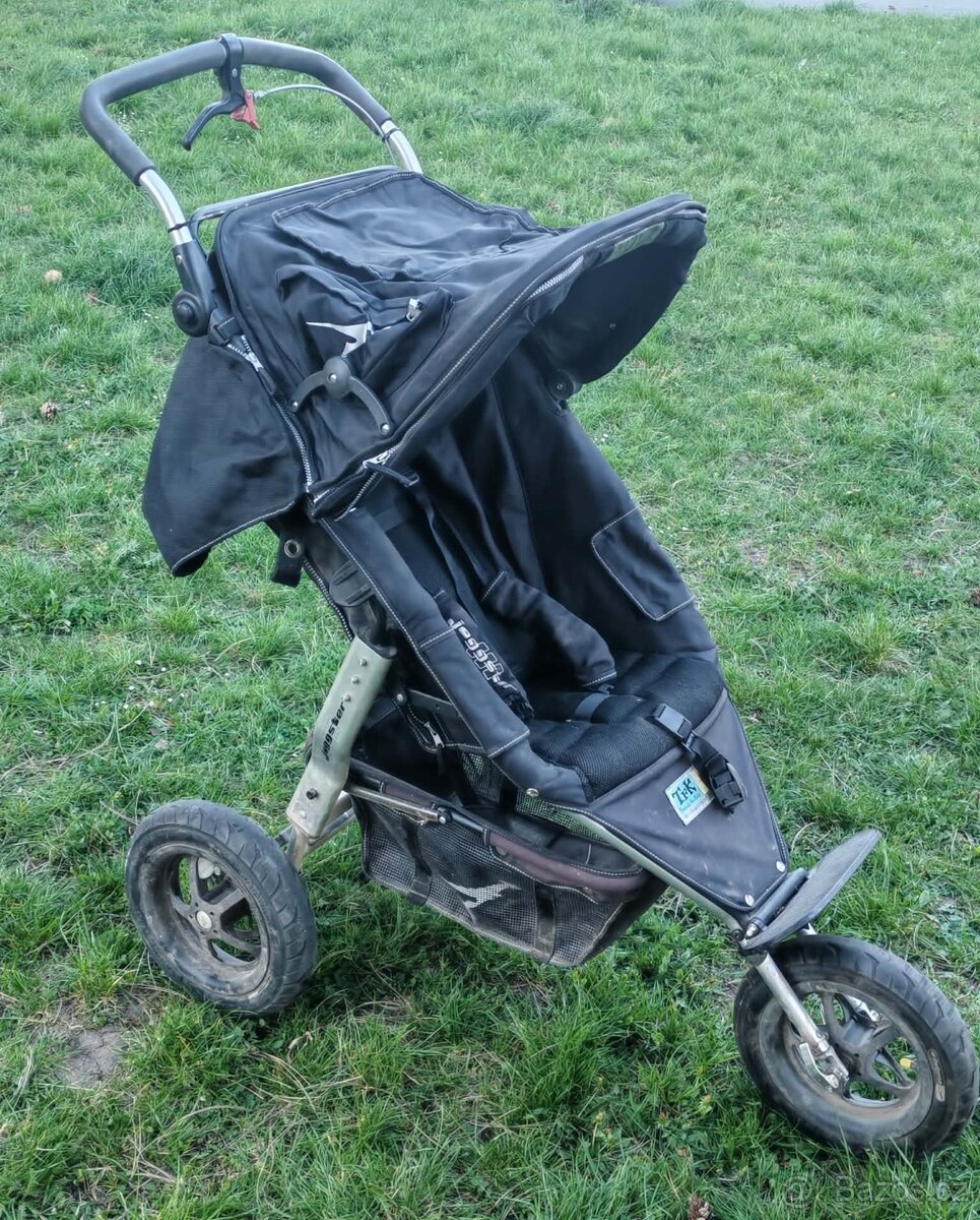 Kočárek TFK Joggster III + korbička - 2