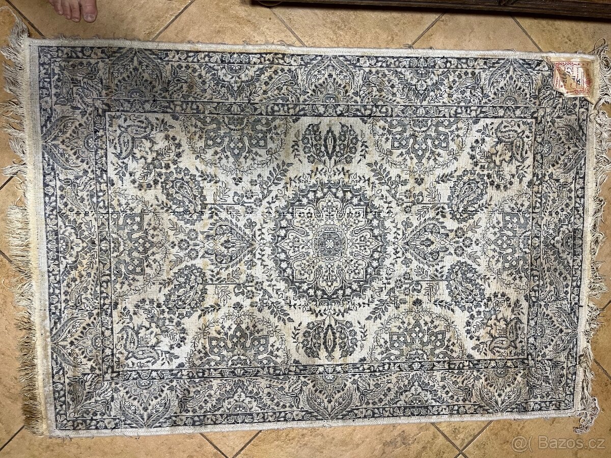 Prodám perský koberec 100x147cm - 2