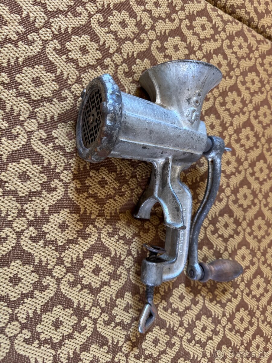Retro mlýnek na maso - 2