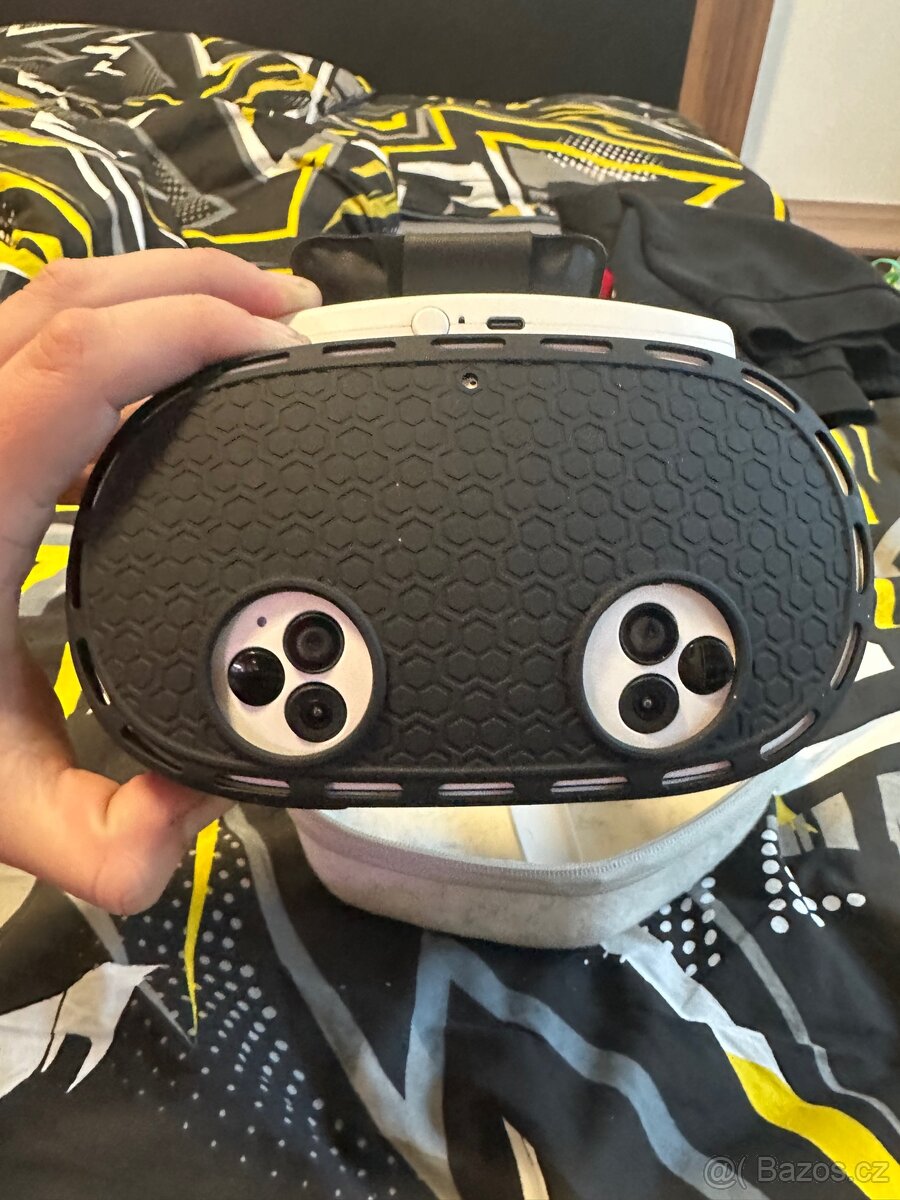 VR Meta Quest 3S 128gb bohaté příslušenství - 2