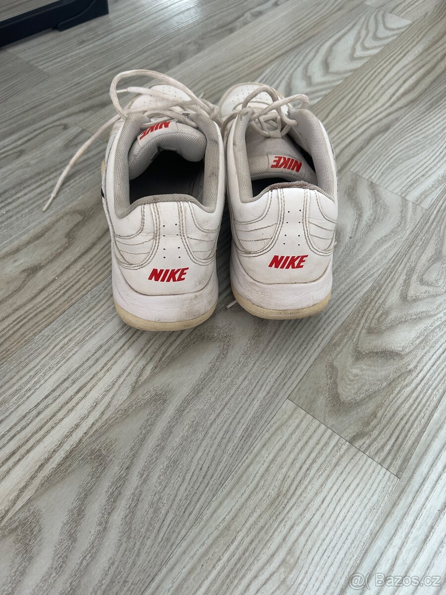 Tenisky Nike 44-45 - 2
