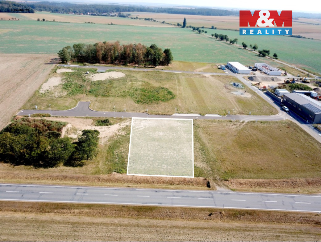 Prodej stavebního pozemku, 939 m2, obec Valeč, okres Třebíč - 2