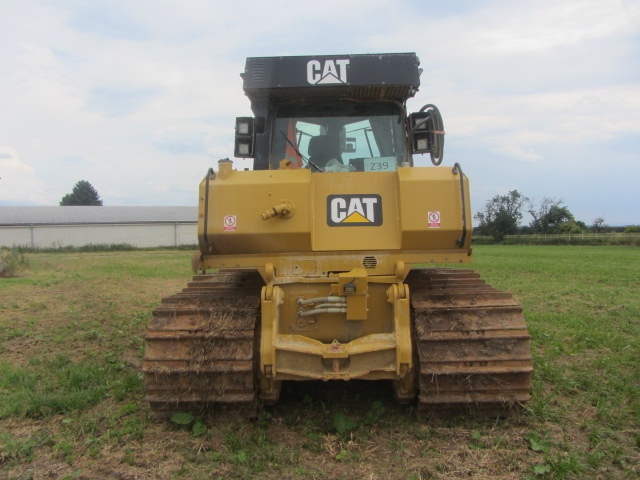 Pásový dozer CAT D7E - 2