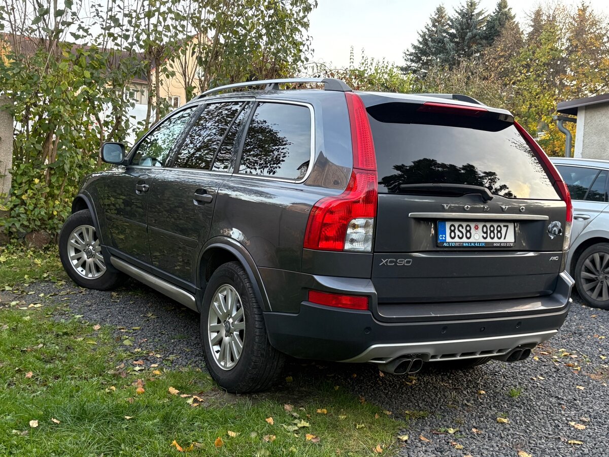 Volvo XC90 R-Design, 2.4 D5, 136,4 kW, automat, 2008 - 2