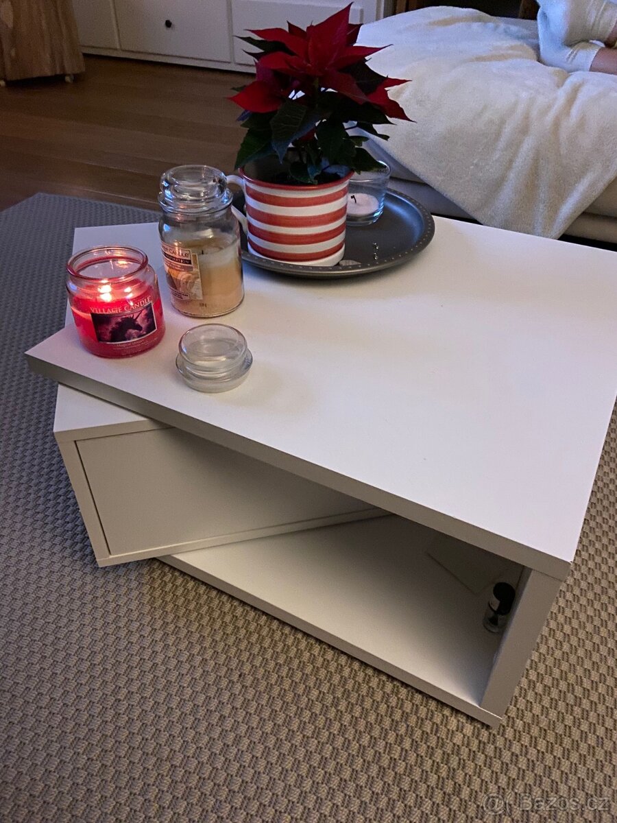 Stoleček do obývacího pokoje - 2