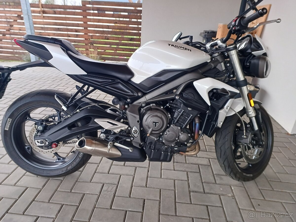 Triumph Street Triple S - 2