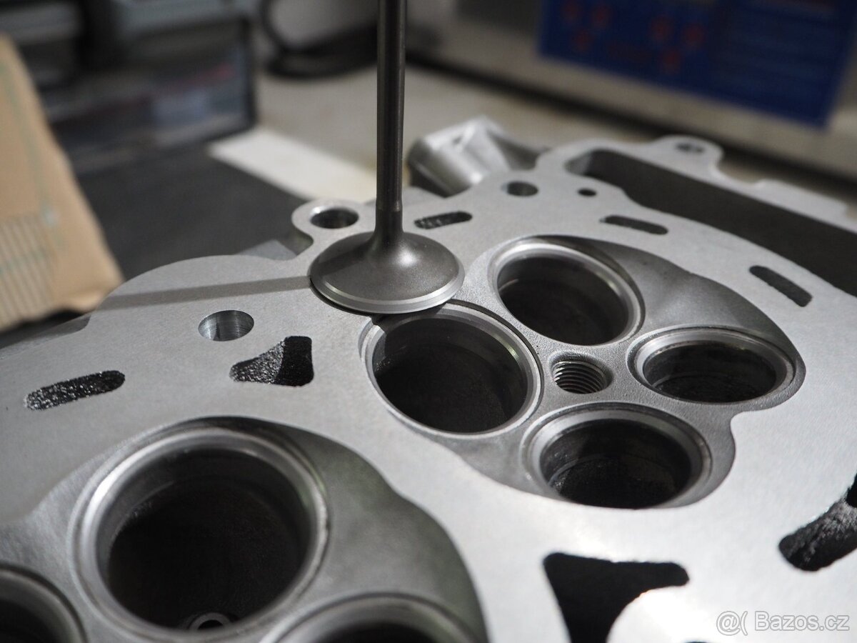 Honda CBR 954 RR - 2