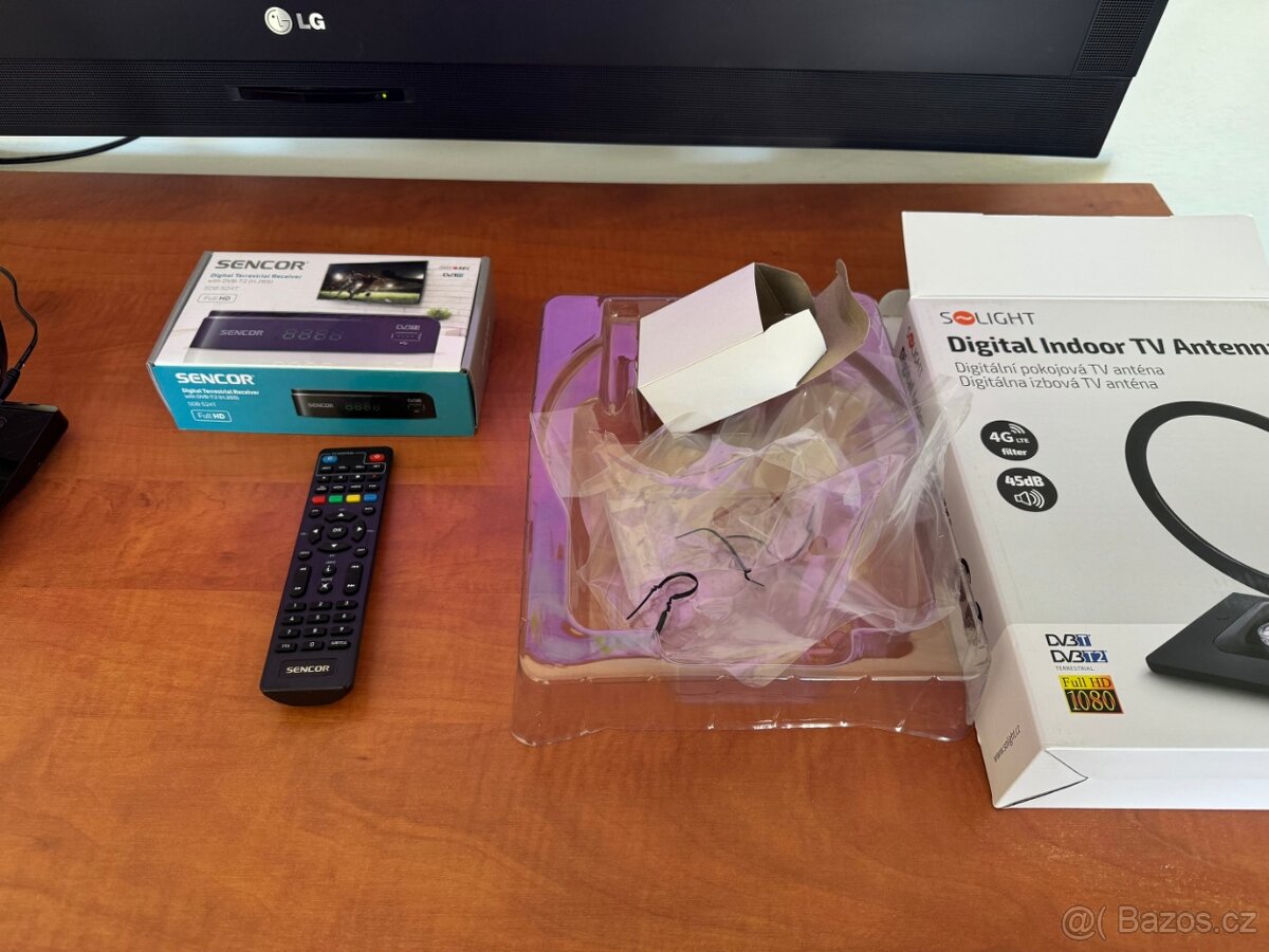 Televize LG 42PC35 (včetně antény a set-top boxu) - 2