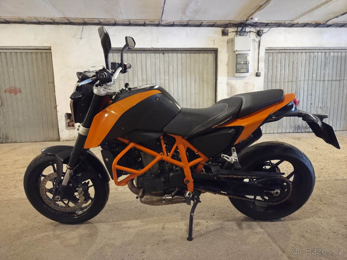 KTM 690 Duke - 2