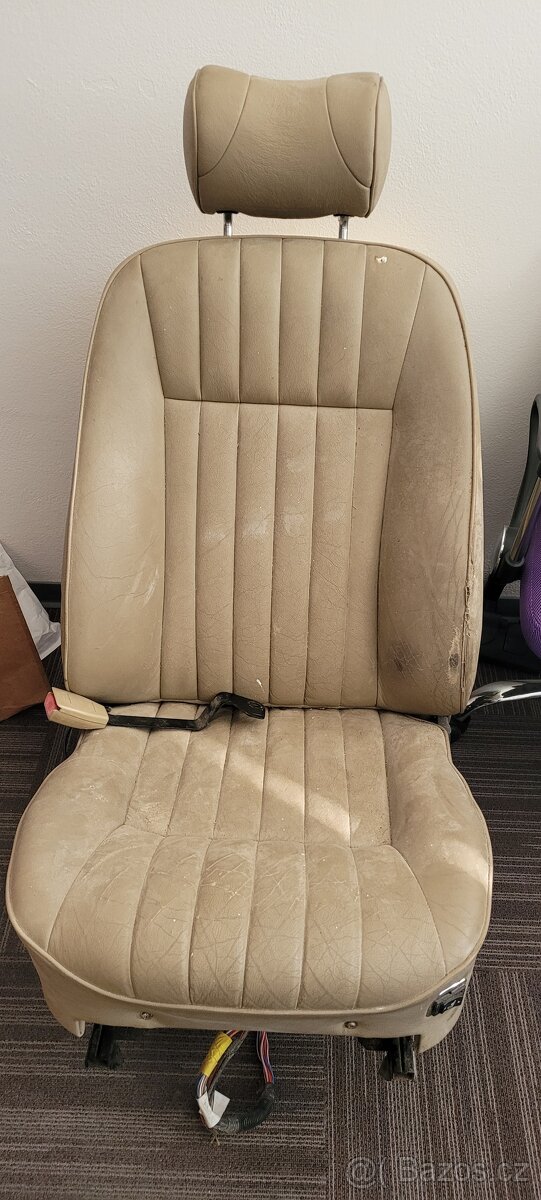 Sedačky Jaguar XJ40 - 2