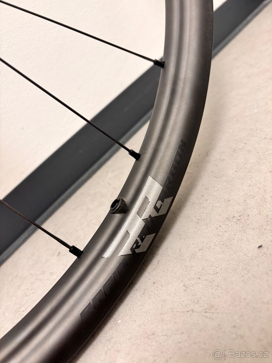 Fulcrum Rapid RED Carbon - 2