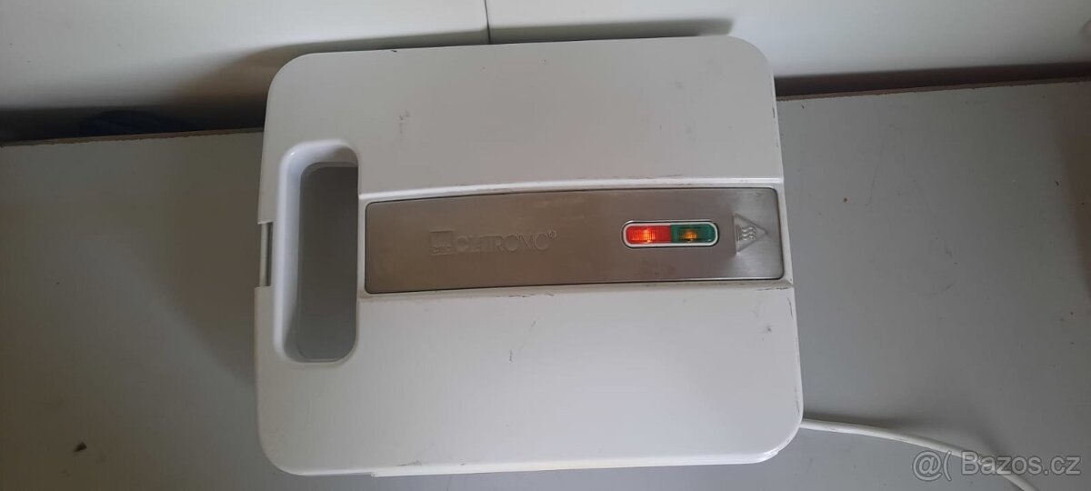 toustovač Clatronic - 2