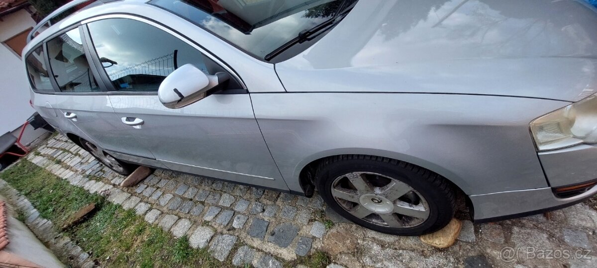 Volkswagen Passat B6 2.0 T (2007) - 2