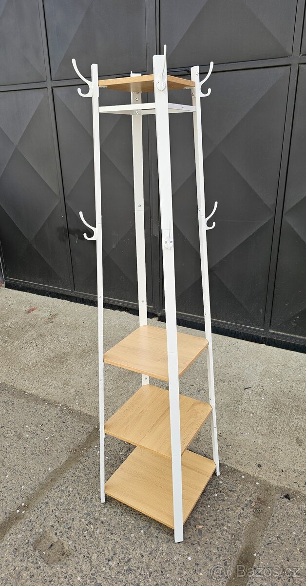 NOVÝ STOJANOVÝ VĚŠÁK - 2