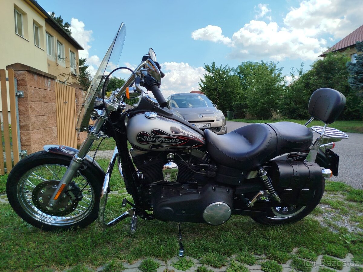 Harley Davidson Dyna Street Bob - 2