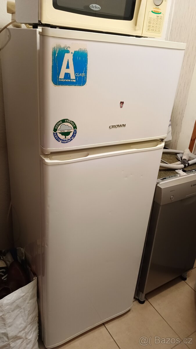 Crown lednice s mrazákem - 2