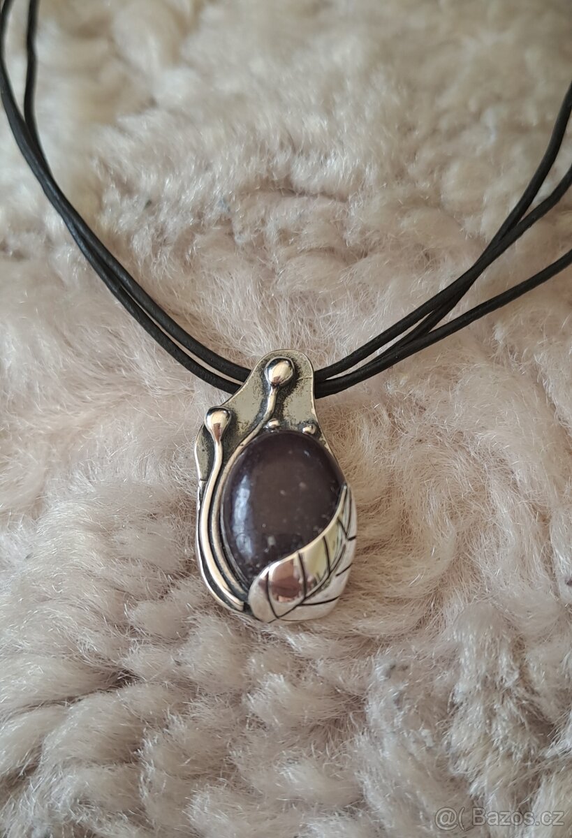 Stříbrný náhrdelník - 2