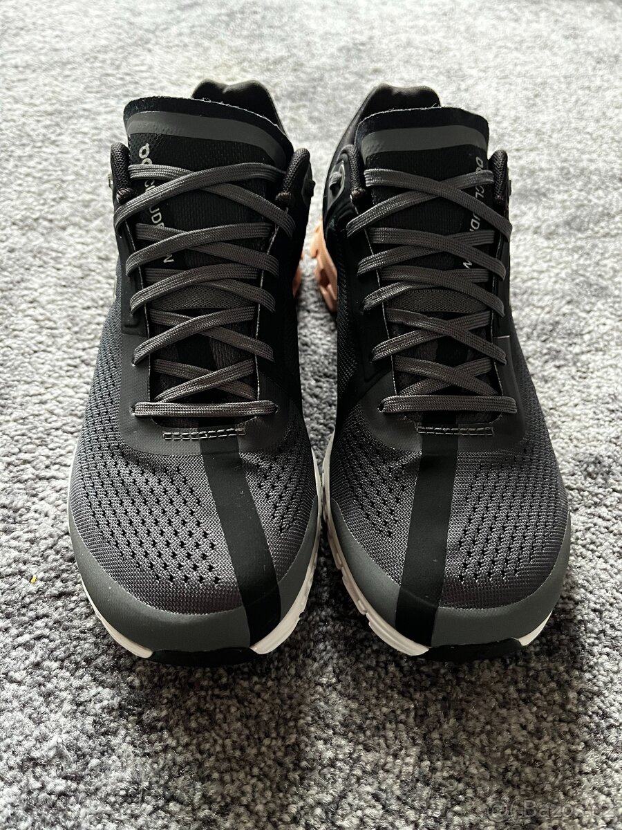 On Running, model Cloudflow, velikost 40 - 2