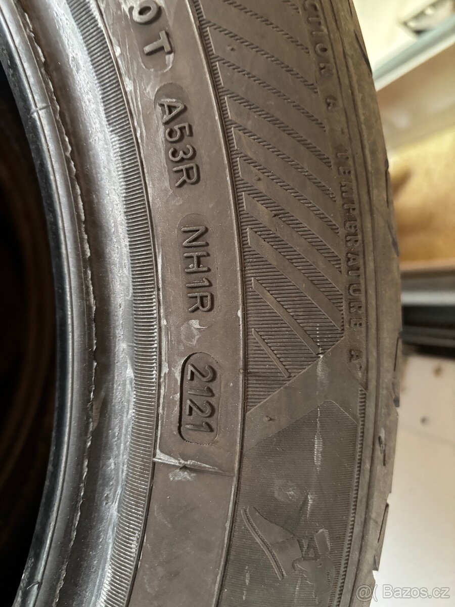 Goodyear 215/55 R17 94W - 2