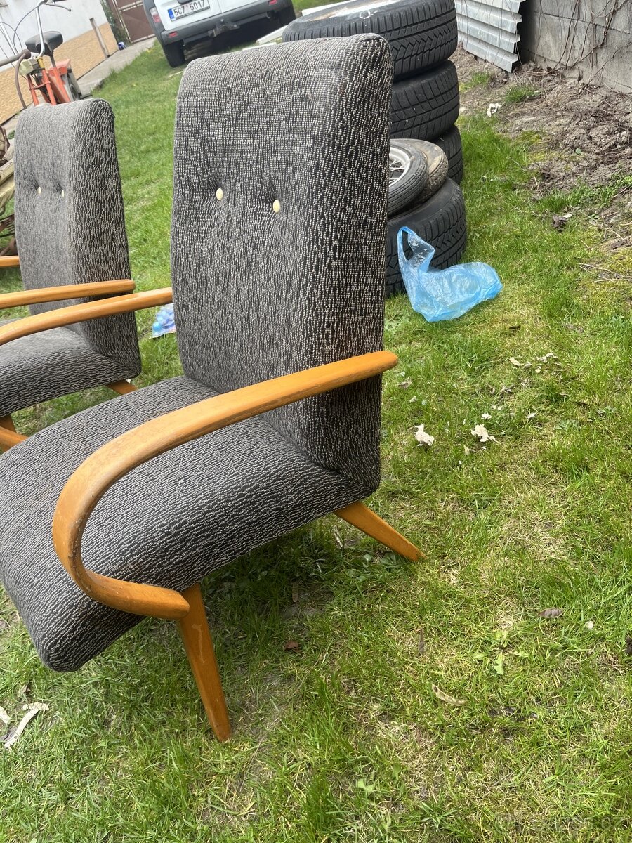 Stará křesla, retro - 2