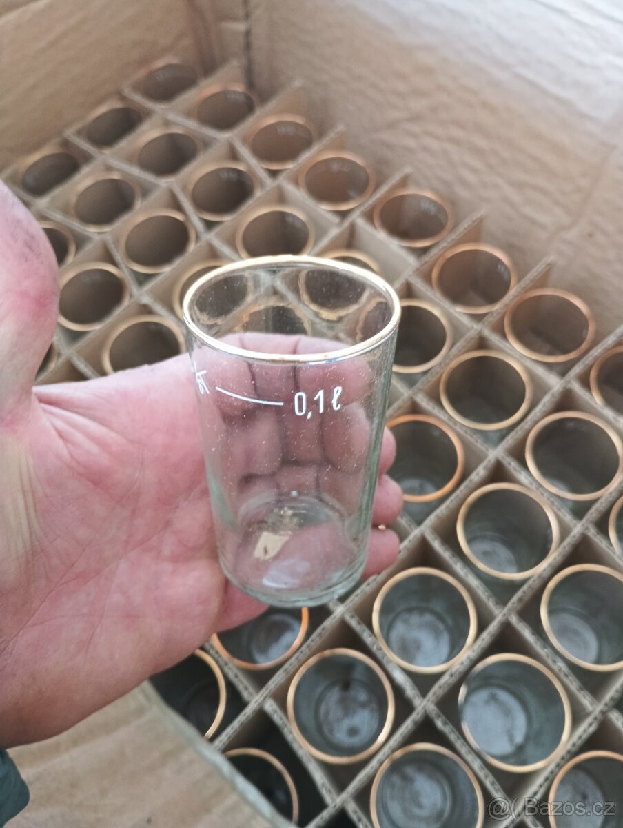 Starožitné skleničky 0.1L - 2