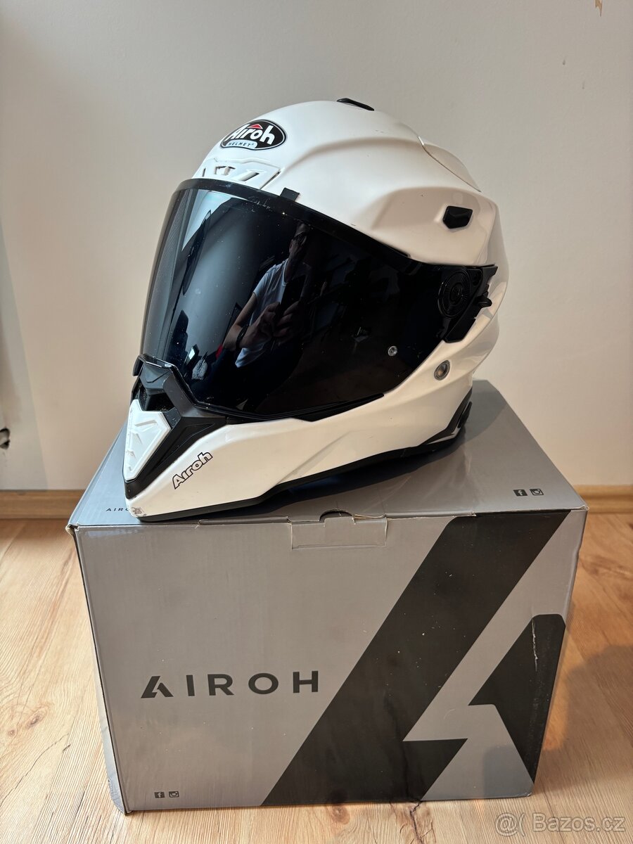 Přilba Airoh Commander White Gloss S - 2