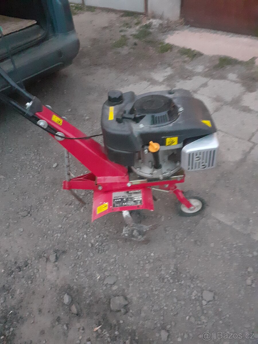 Prodám kultivátor - 2