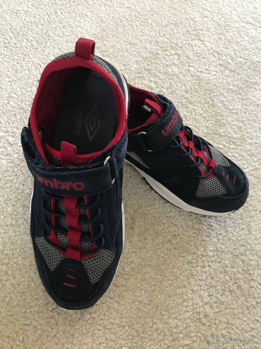 Botasky UMBRO vel.31 - 2